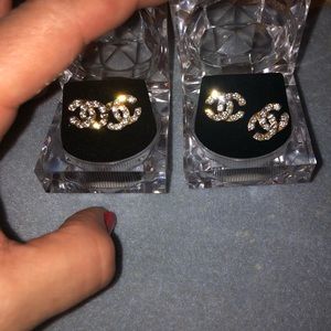 2 pair fashion earrings
